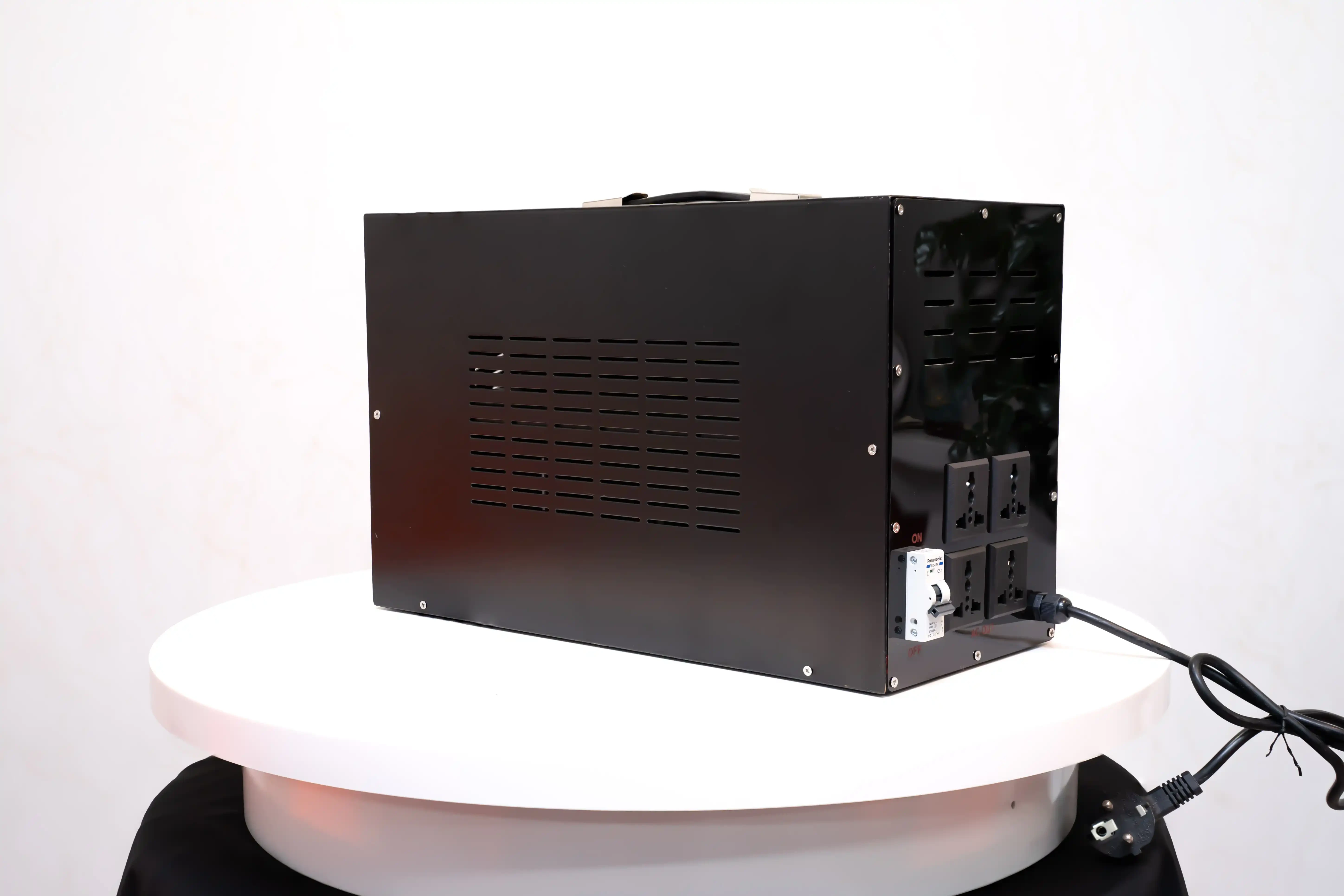 BỘ LƯU ĐIỆN MHPRO 2000 loại 1000W (UPS)
